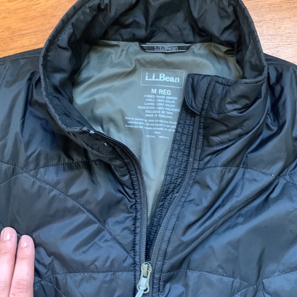 L.L. Bean Primaloft Packaway Jacket - Picture 4 of 10